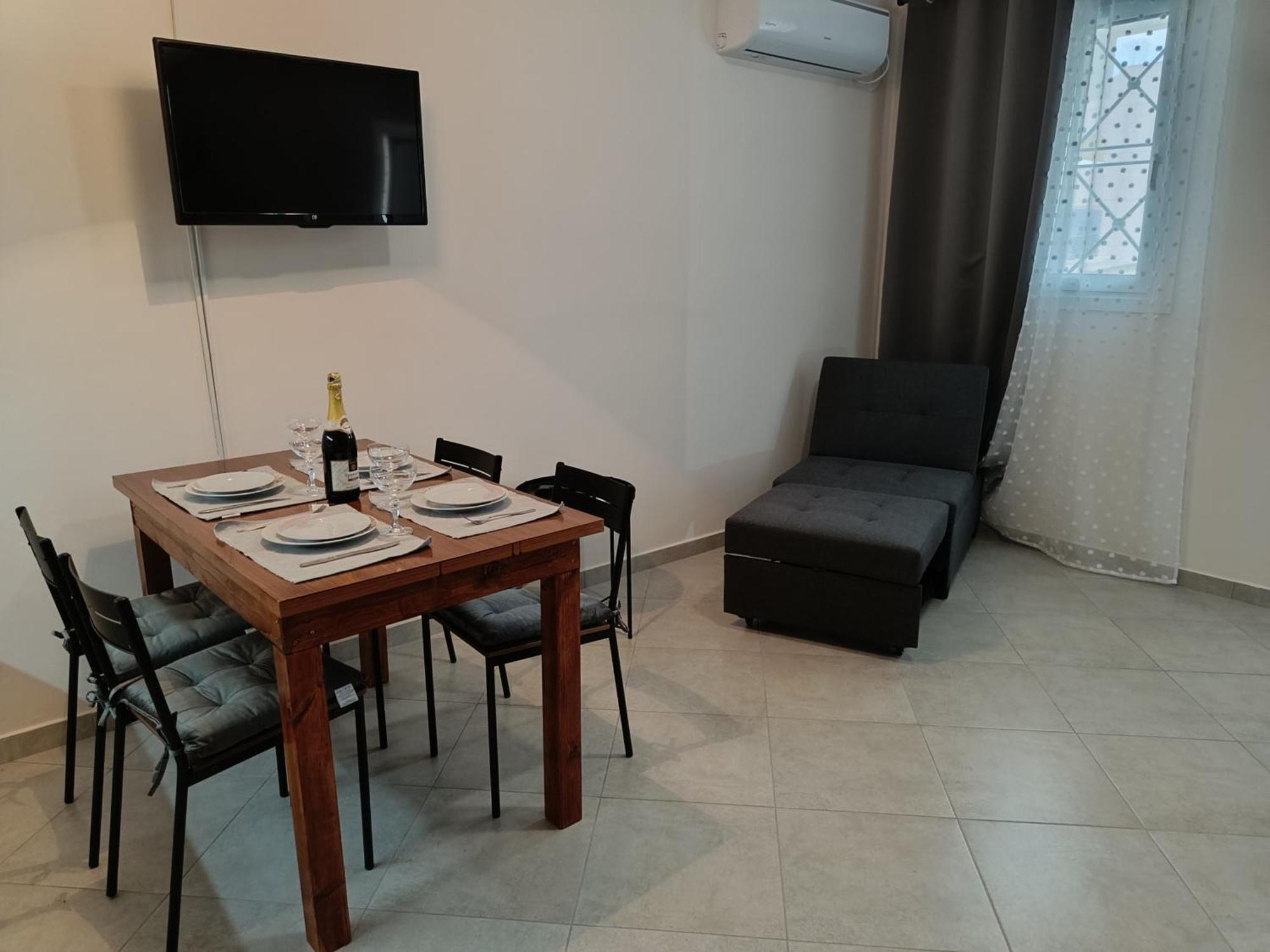 Apartment Salamis Room