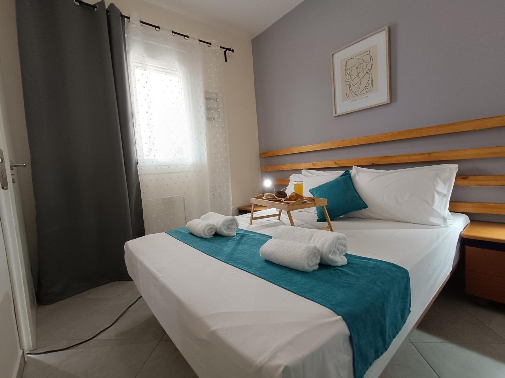 Salamis Room